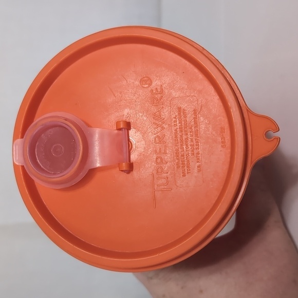 Tupperware 1980s Vintage Orange Handolier with Pour Lid Canister - Picture 2 of 5